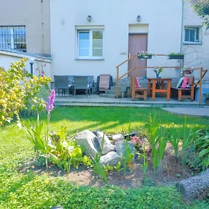  Apartment Duplex With Garden
