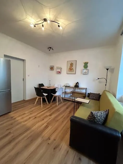 Apartman Prazsky Byt S Dobrou Dostupnosti Prága